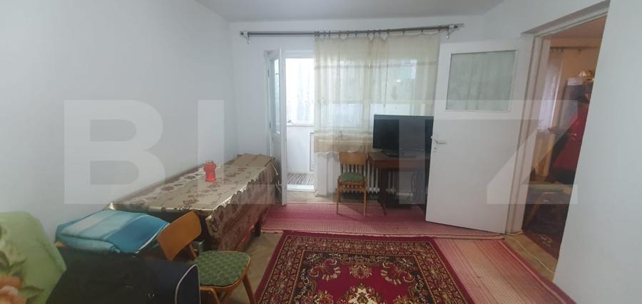 Apartament cu 2 camere semidecomandat, mobilat în Central