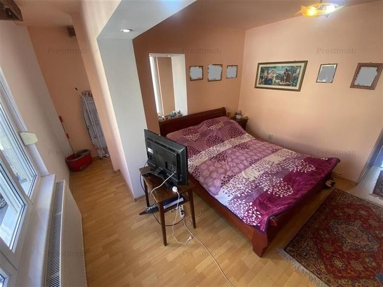 Apartament cu 4 camere decomandat în Ultracentral