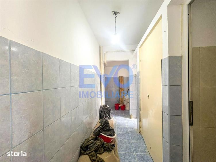 Apartament cu 3 camere semidecomandat în Alexandru cel Bun
