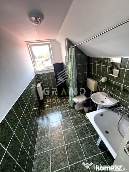 Casă cu 4 camere cu Teren 50 Mp în Central