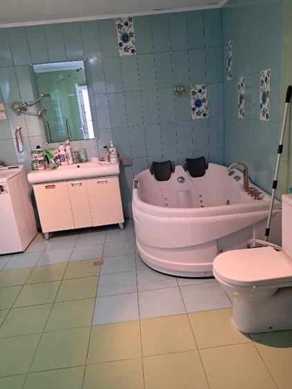 Casă individuală cu 5 camere cu Canalizare în Central