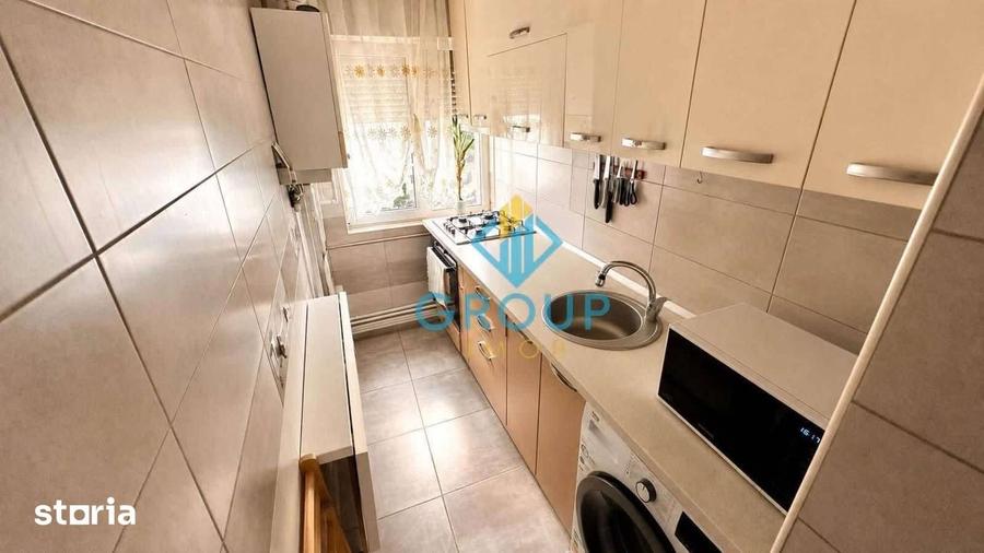 Apartament cu 3 camere semidecomandat în Cornișa