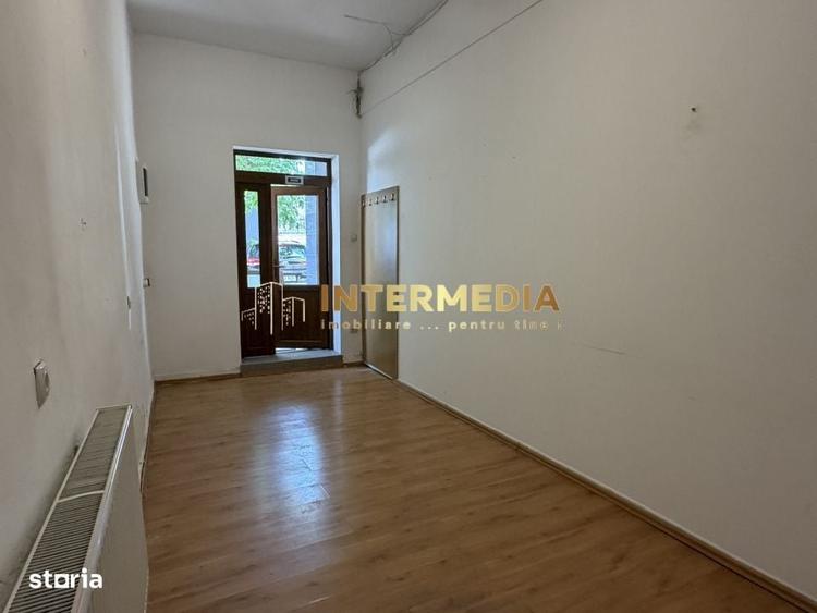 Spațiu comercial, de 18 mp, în Ultracentral