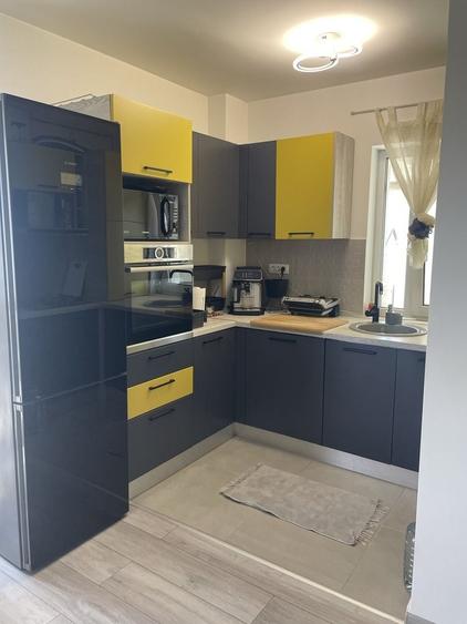 Apartament cu 2 camere semidecomandat în Dobroești