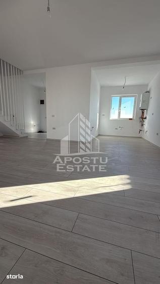 Casă cu 4 camere cu Teren 252 Mp în Remetea Mare