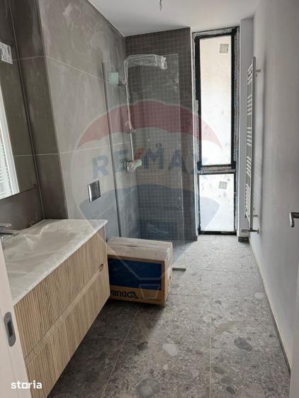 Casa / Vila cu 4 camere de vanzare - 2