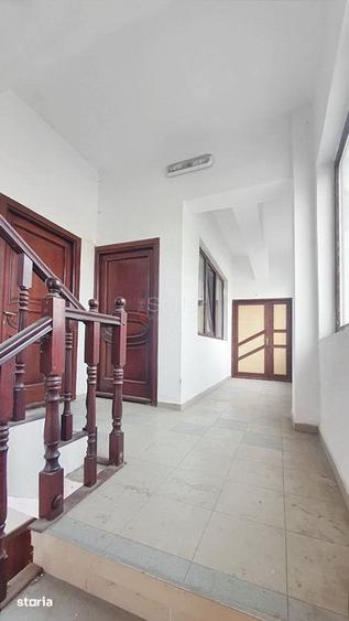 Spațiu comercial, de 1,600 mp, în Râșnov