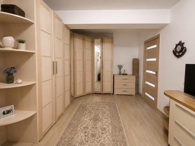 Apartament cu 2 camere decomandat, mobilat în Nicolina