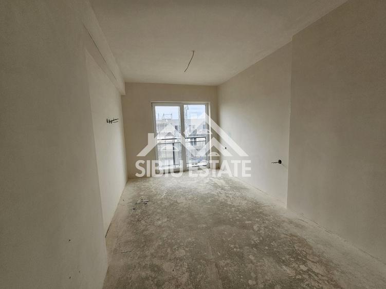 Apartament cu 3 camere decomandat în Hipodrom 1