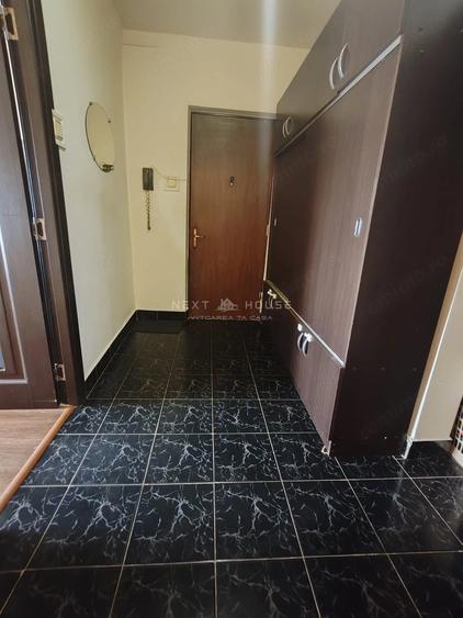 Apartament cu 3 camere decomandat în Sebastian