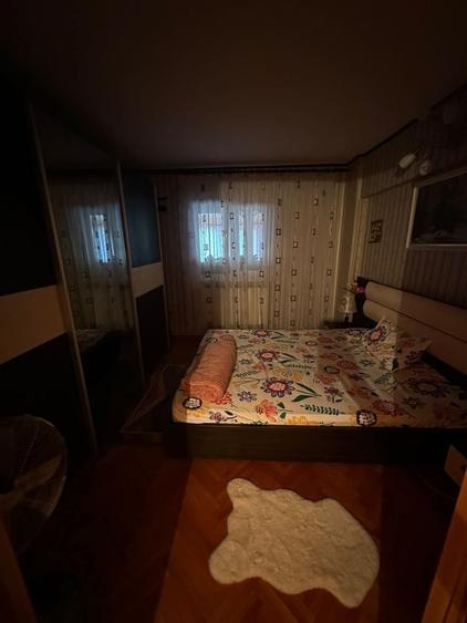 Apartament cu 4 camere în Radu Negru