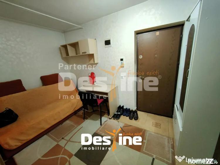 Garsonieră decomandată în Vișani