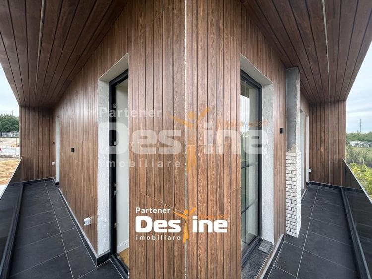 Casă individuală cu 5 camere cu Teren 360 Mp în Rediu