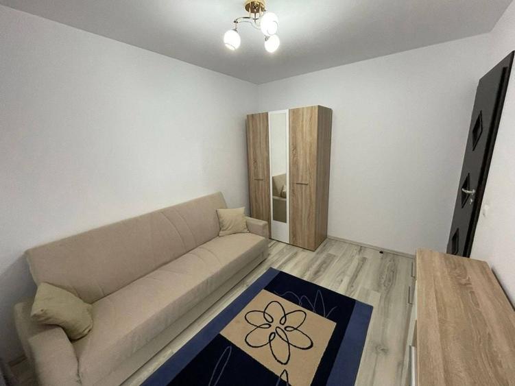 Apartament cu 2 camere semidecomandat în Lotrioara