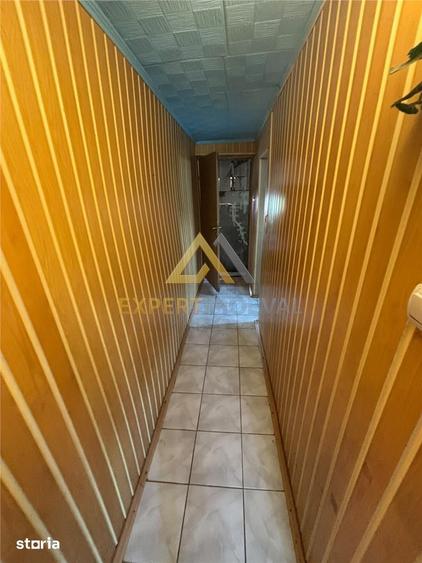 Casă cu 4 camere cu Teren 4900 Mp în Central