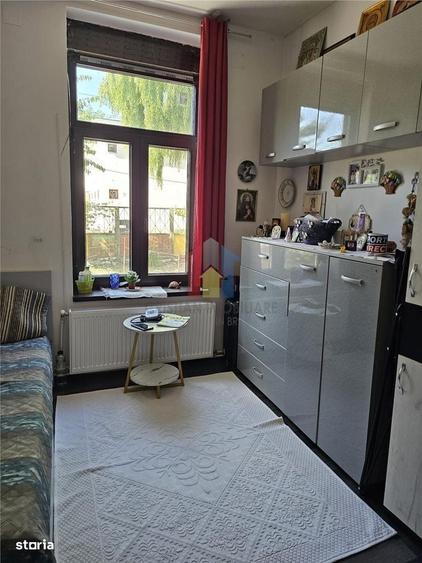 Casă cu 3 camere în Central