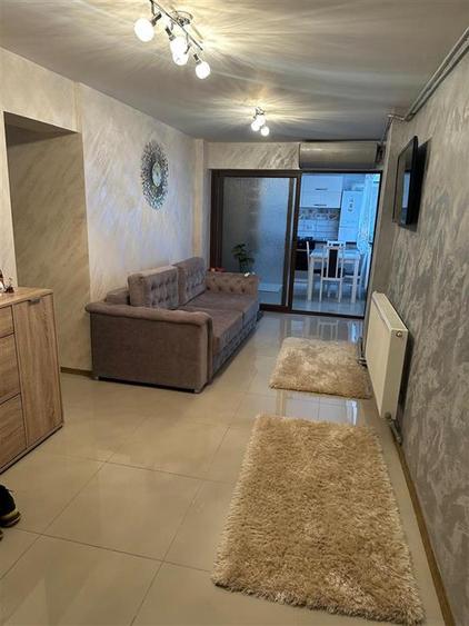 Apartament cu 4 camere decomandat în Obor