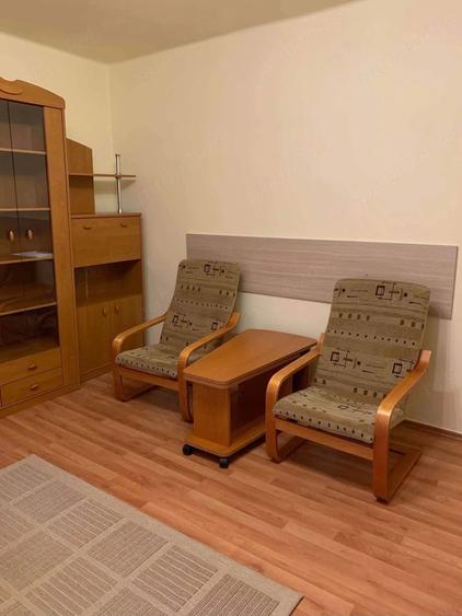 Garsonieră decomandată în Kiriac