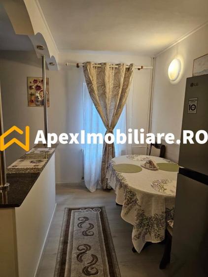 Apartament cu 2 camere decomandat în Vitan