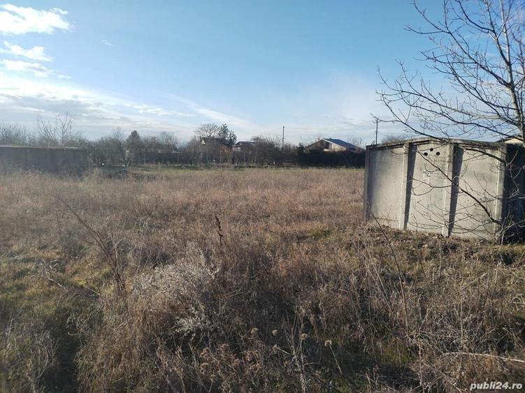 Teren de 1056 mp, în Sinești
