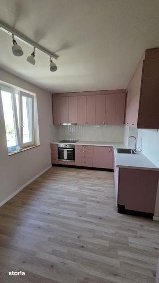 Apartament cu 3 camere decomandat în Burdea