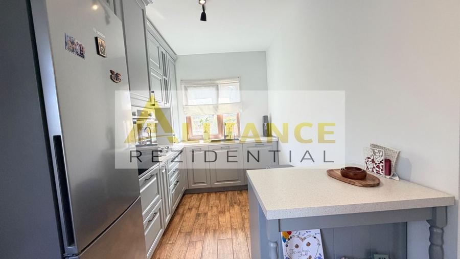 Duplex cu 7 camere cu Canalizare în Berceni