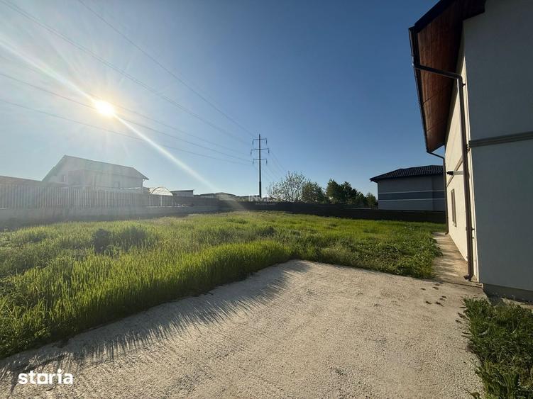 Casă cu 5 camere cu Teren 1100 Mp în Valea Lupului