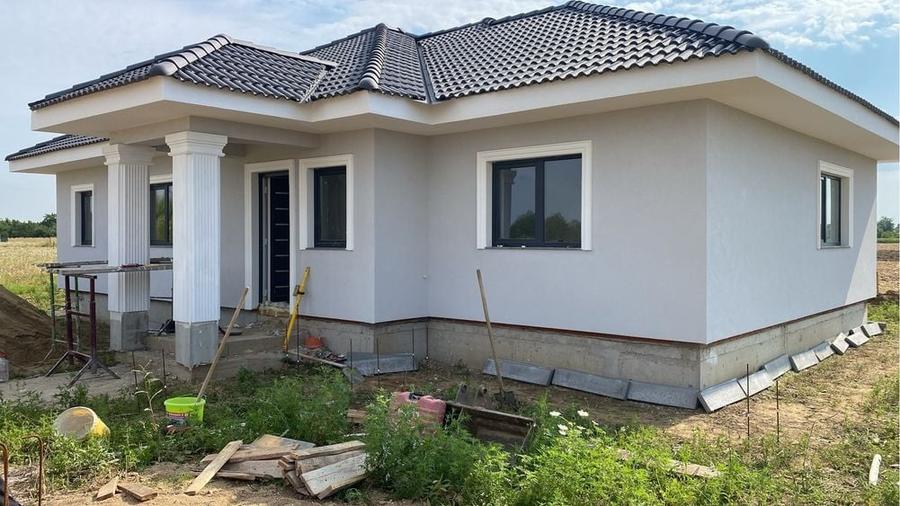 Casă cu 3 camere în Botiz