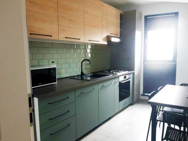 Apartament cu 2 camere decomandat în Drumul Taberei