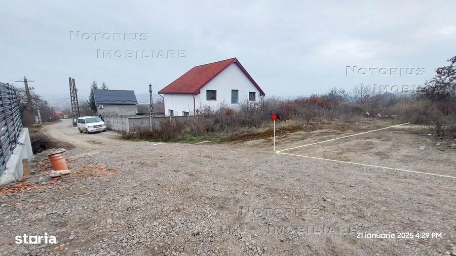 Teren de 1456 mp, în Central