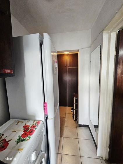 Apartament cu 3 camere în Berceni