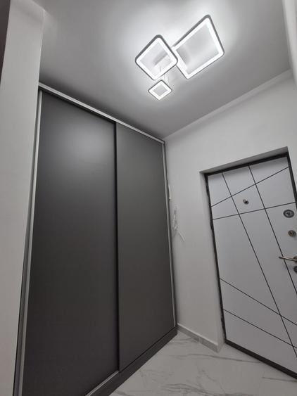 Garsonieră în Roșu