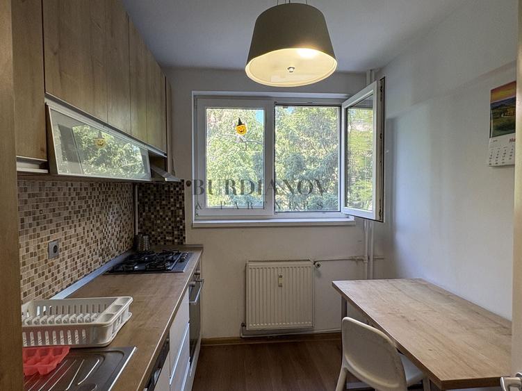 Apartament cu 3 camere în Titan