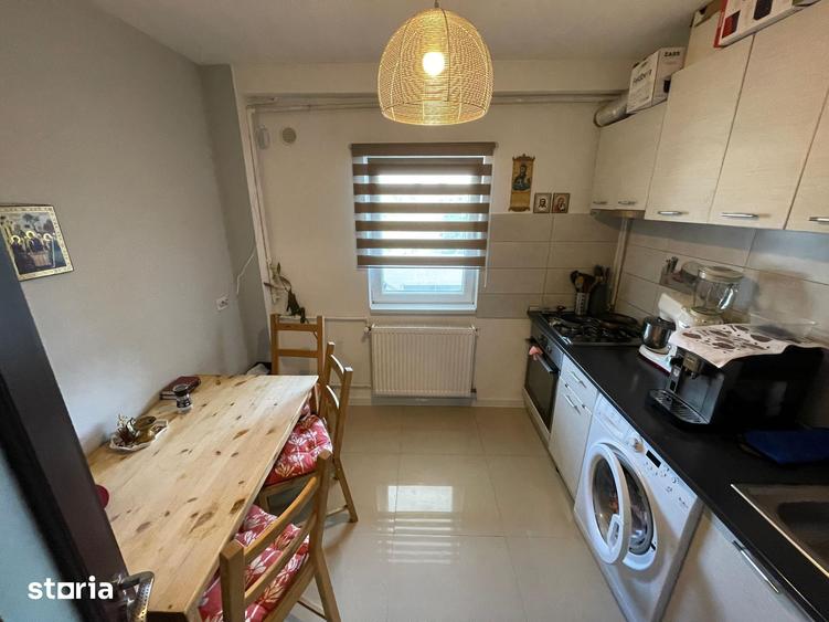 Apartament cu 2 camere decomandat în Rahova