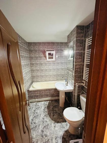 Apartament cu 2 camere decomandat, mobilat în 1 Mai
