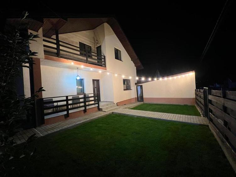 Casă individuală cu 4 camere cu Canalizare în Valea Lupului