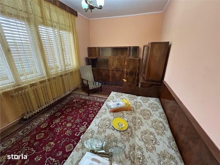 Casă cu 3 camere în Central