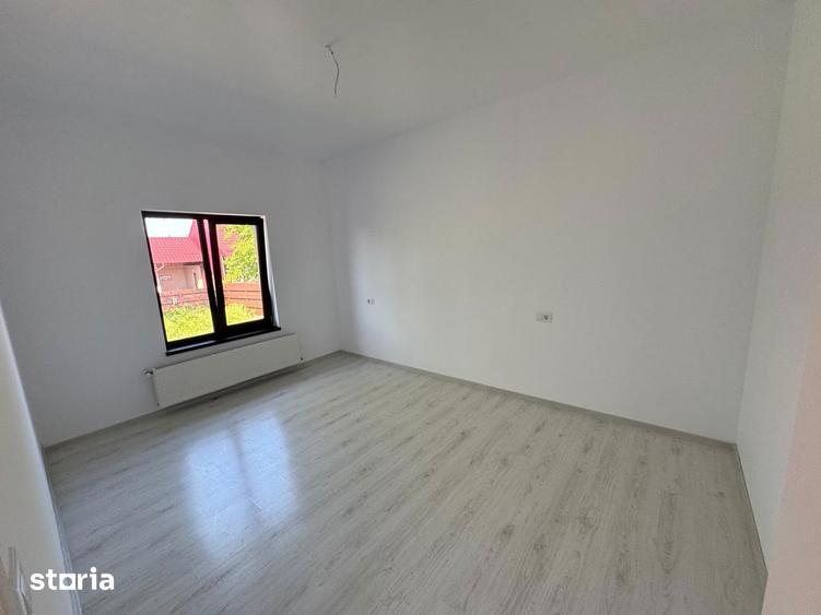 Casă cu 4 camere cu Teren 350 Mp în Mihai Eminescu