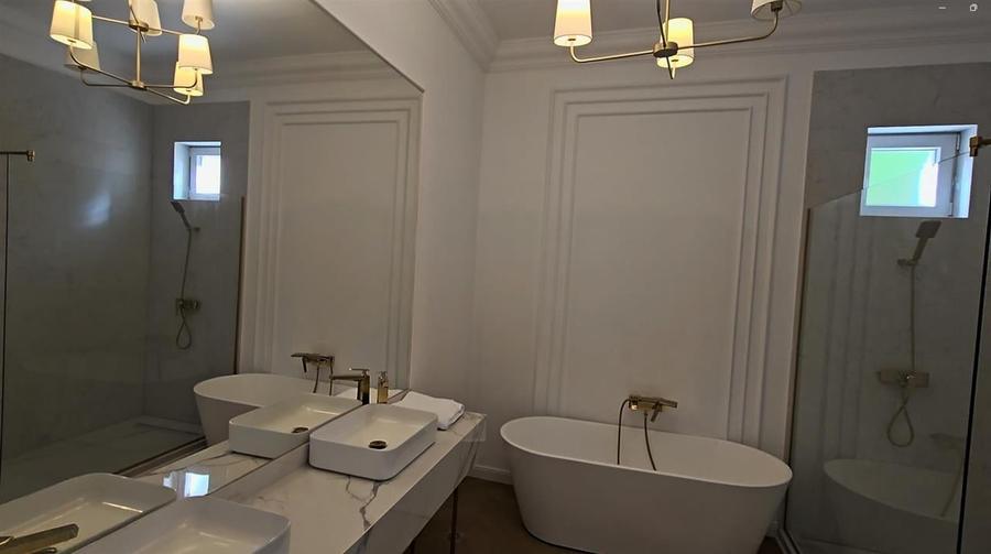 Casă individuală cu 6 camere cu Piscina în Sfântu Ilie