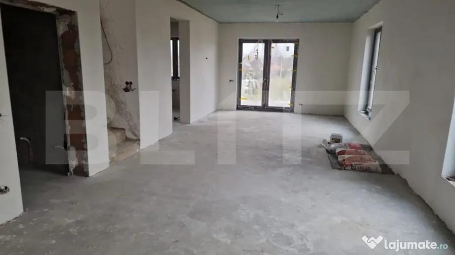 Casă cu 6 camere cu Teren 900 Mp în Central