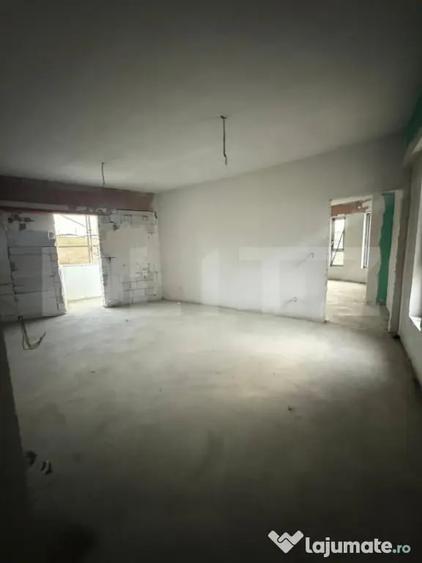 Garsonieră decomandată în Vișani