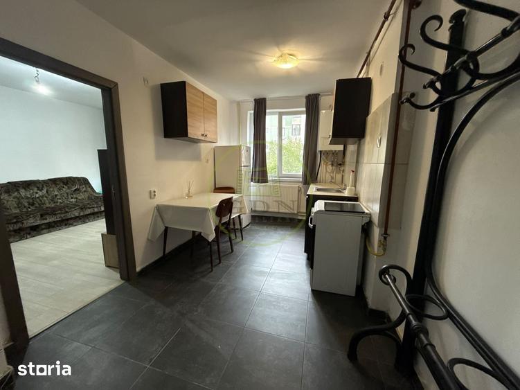Apartament cu 2 camere semidecomandat în George Enescu