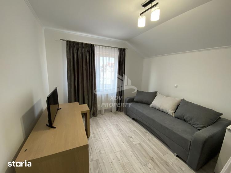Casă cu 6 camere decomandat cu Teren 264 Mp în Tineretului