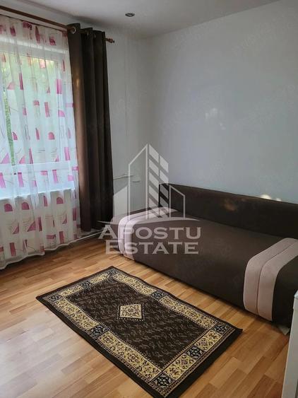 Garsonieră semidecomandată în Buziașului