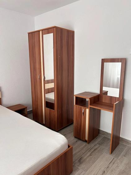 Apartament cu 3 camere decomandat în Libertății