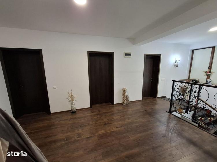 Casă cu 4 camere în Hideaga