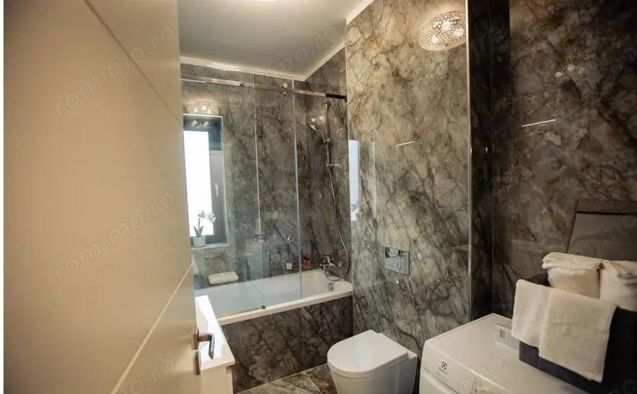Apartament cu 3 camere decomandat în Torontalului