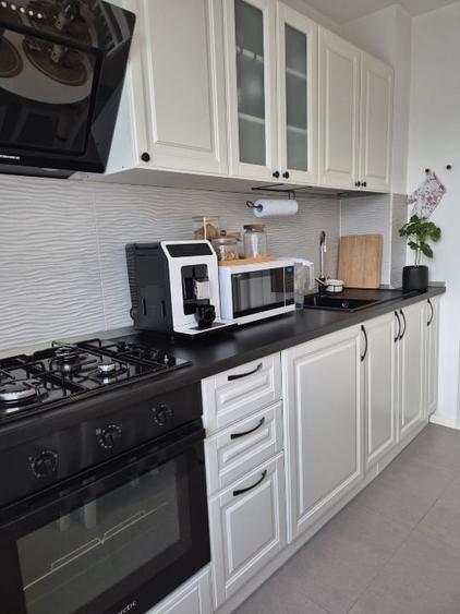 Apartament cu 2 camere semidecomandat, mobilat în Domenii
