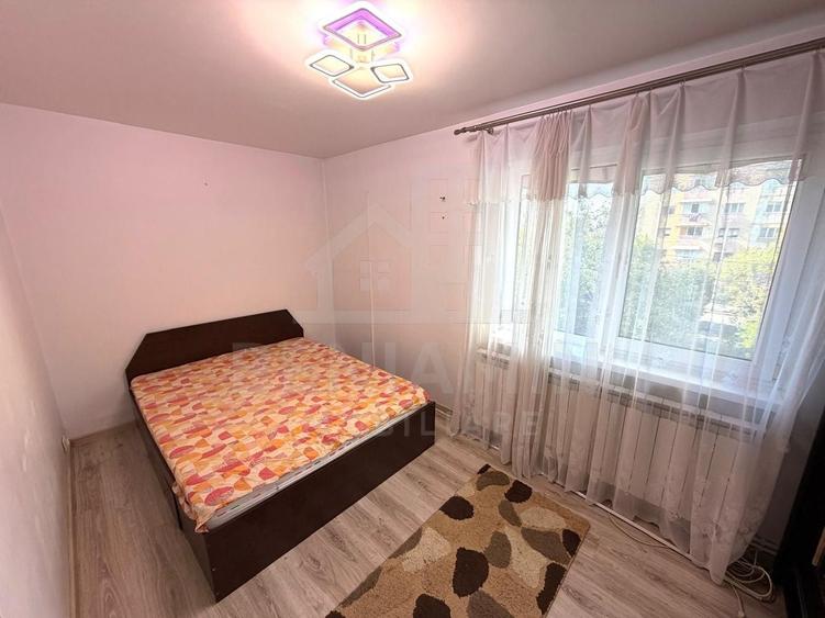 Apartament cu 3 camere semidecomandat, mobilat în Craiovița Nouă