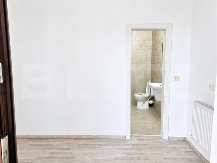 Apartament cu 3 camere decomandat în Independenței